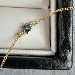 Armbånd Gia m. 3 Zirkoner - Forgyldt sterling sølv