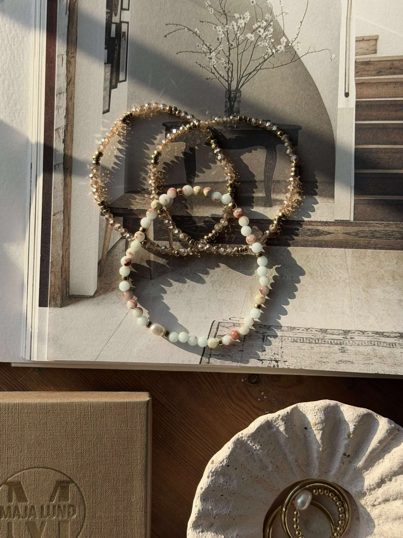 Armbånd Leah Sea Breeze/Natur – Sæt med 3 stk