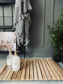 Bademåtte i Teak med gummifødder - 40x60cm