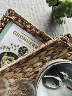 Bakke med kant i vandhyacint 32cm