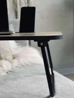 Bakkebord med holder til ipad / telefon