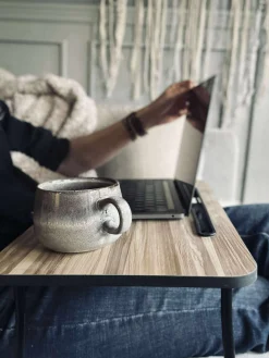 Bakkebord med holder til ipad / telefon