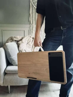 Bakkebord til laptop og telefon