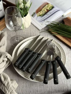 Bestik STEAK til 4 personer