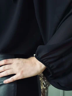 Bluse m. Sløjfe - Black