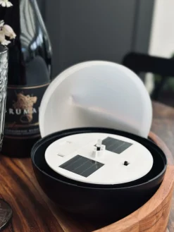 Bordlampe AURA med solceller