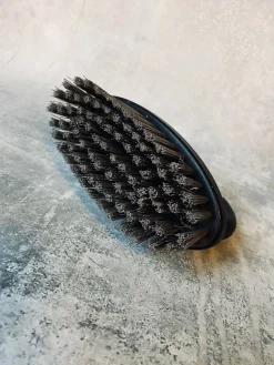 Børste med bambus skaft