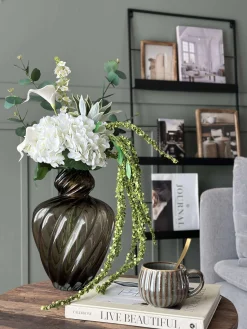 Buket med hvid hortensia