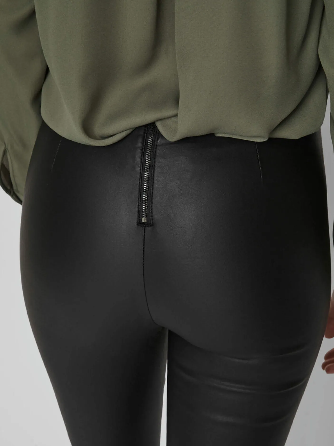 Bukser - Coatede med lynlås