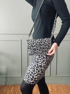 Clutch Grey leopard leather