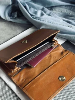 Clutch med nitter - LIMA large