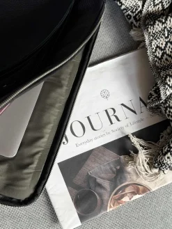 Computer sleeve sort kalveskind