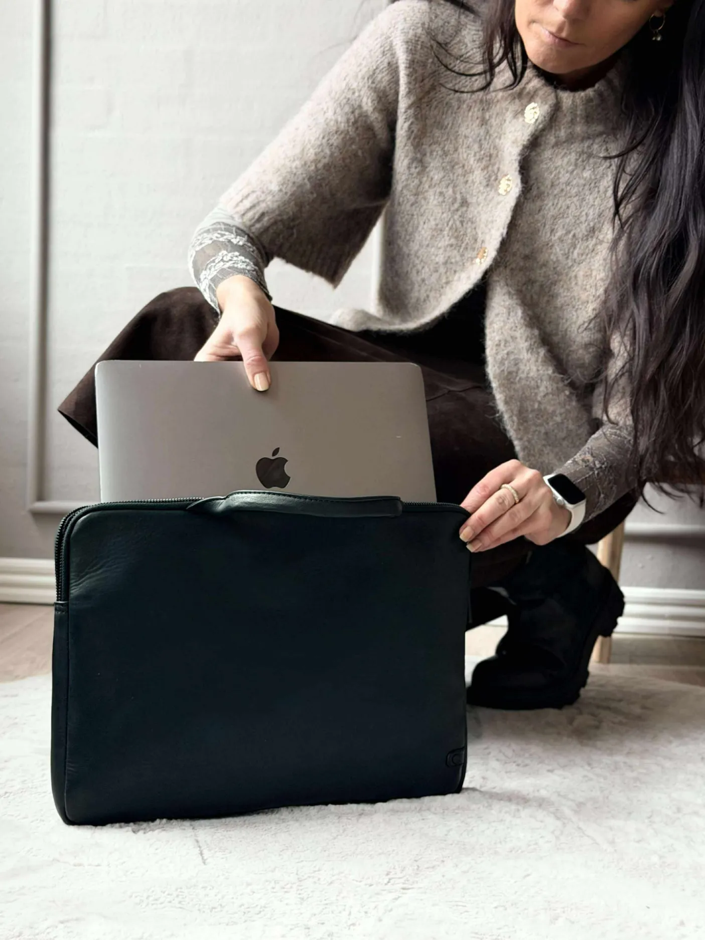 Computercover med håndtag og frontlomme