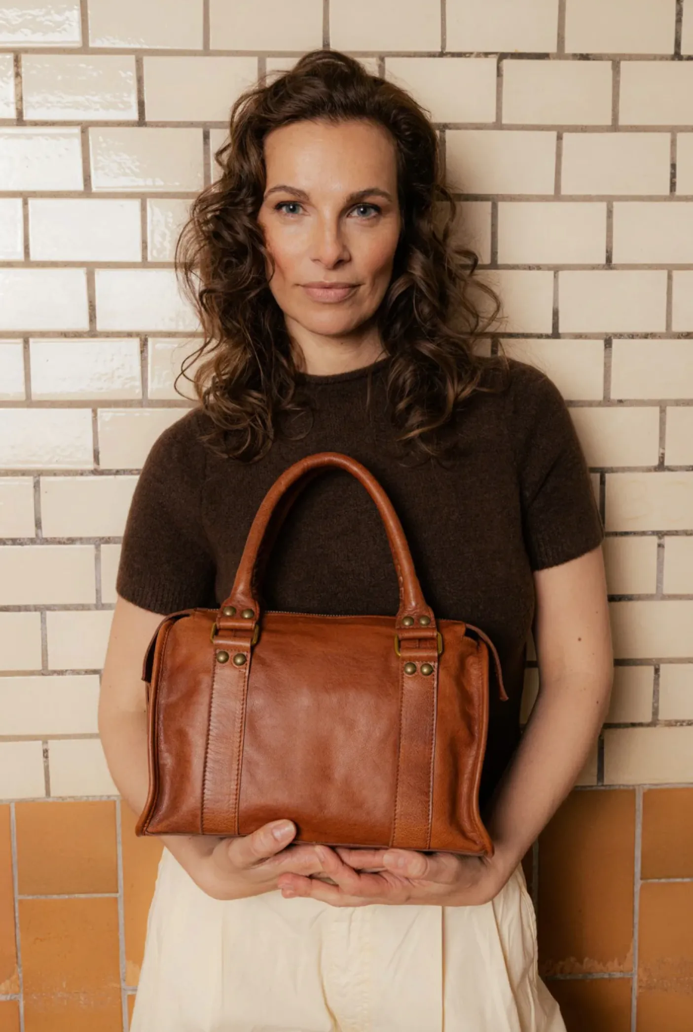 Crossover Miri Small - Walnut