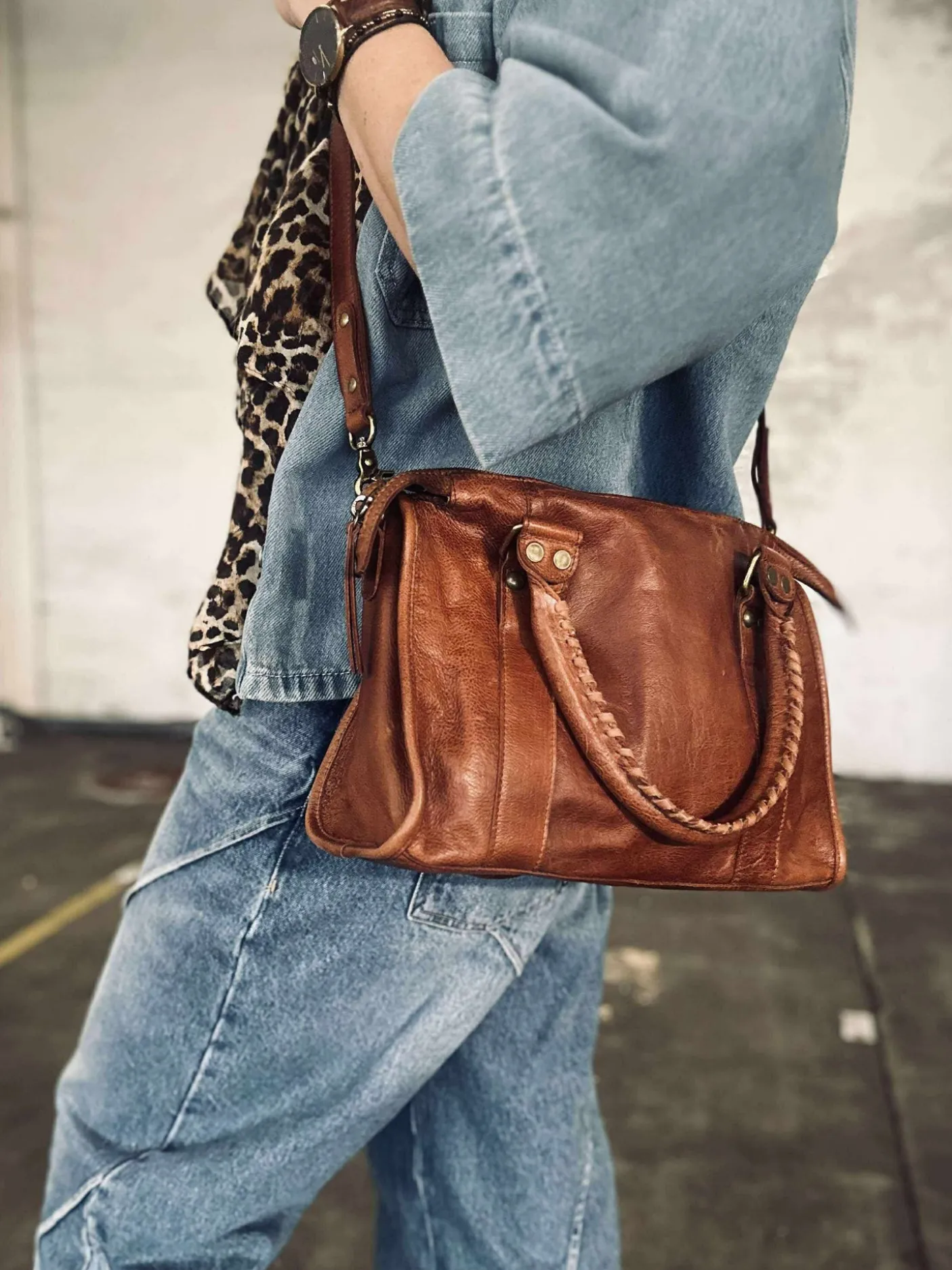 Crossover Miri Small - Walnut