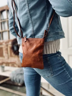 Crossover mobiltaske - OLINE Walnut