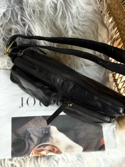 Crossover Munthe - Black