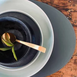 Dækkeserviet - Oval grå læder