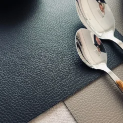 Dækkeserviet - Vendbar Grøn / Sort