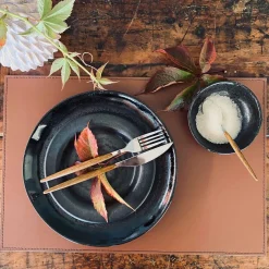 Dækkeserviet i Brun læder