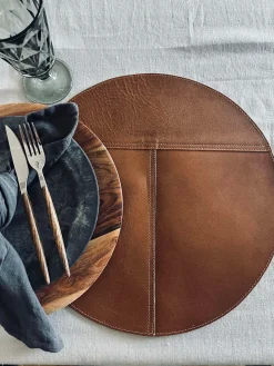 Dækkeserviet læder - Cognac dia 38