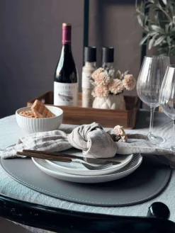 Dækkeserviet oval - Grå