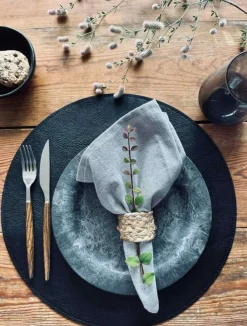 Dækkeserviet Rund – Vendbar Cognac / Sort