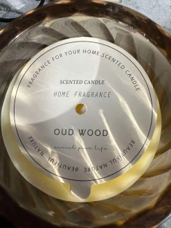 Duftlys i glas - OUD WOOD