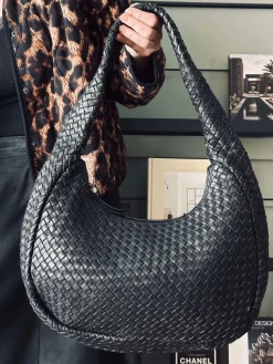 Elegant håndflettet skuldertaske - Black big