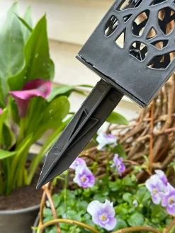 Fakkel med solceller – Black square