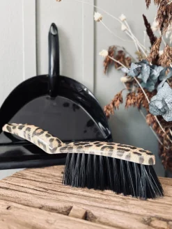 Fejebakke med kost – Leopard