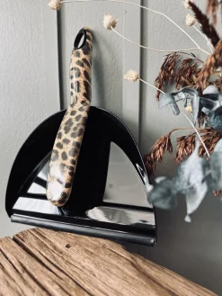 Fejebakke med kost – Leopard