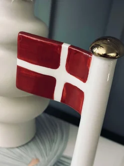 Flag keramik – Dannebrog m. Rosa fod