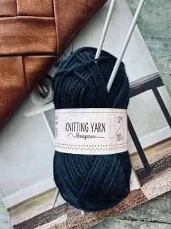 Garn Polyester 50 gram - Navy