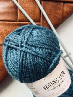 Garn Polyester 50 gram - Petrol blå