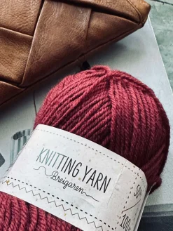 Garn Polyester 50 gram - Rød