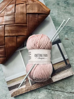 Garn Polyester 50 gram - Rosa