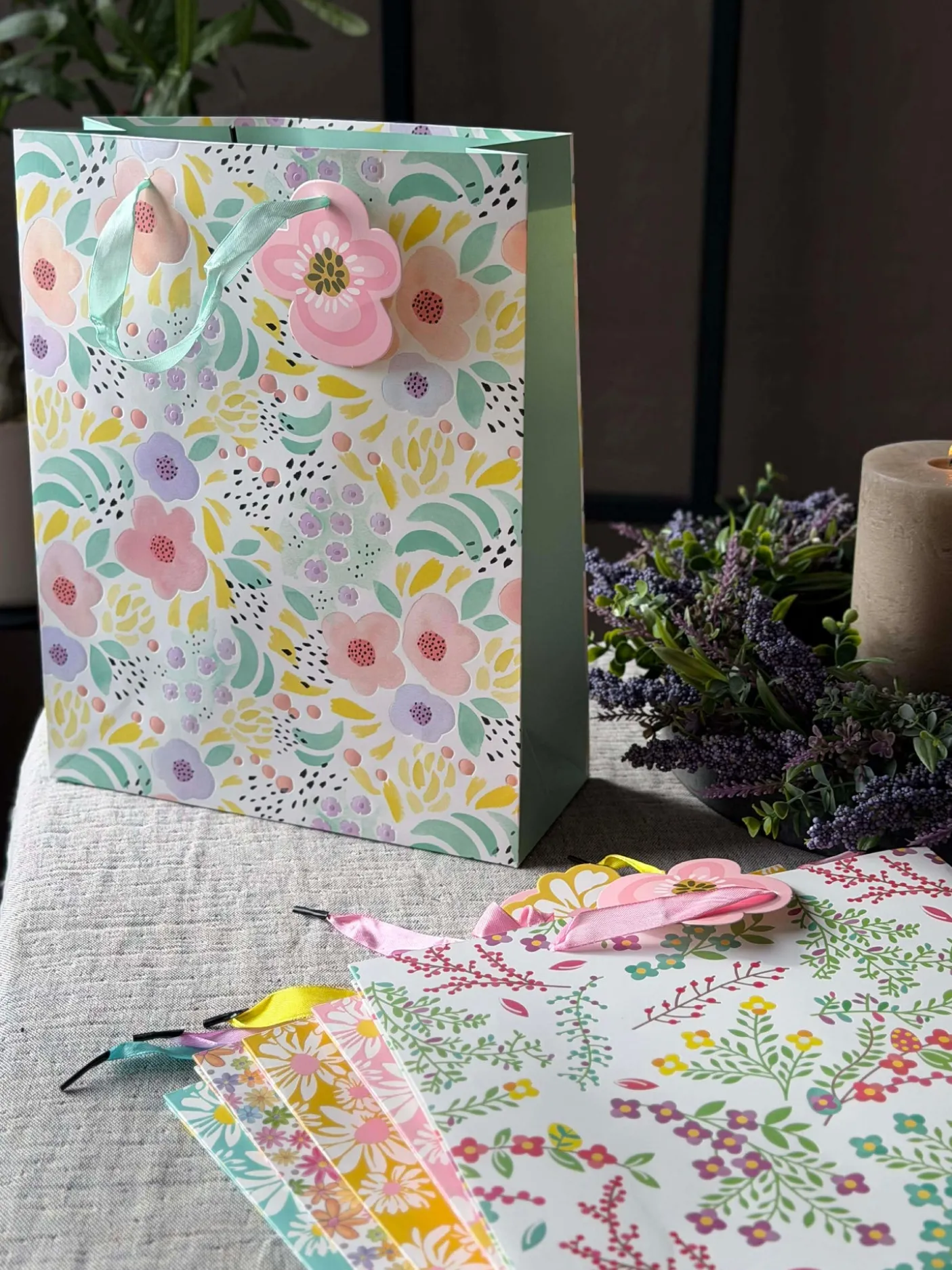 Gavepose Large - Color Mix 1 stk.