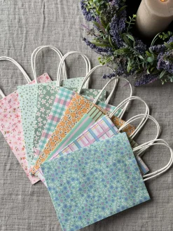 Gavepose small - Color Mix 1 stk.