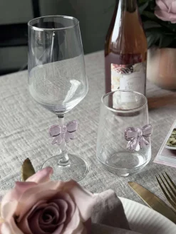 Glas med sløjfe