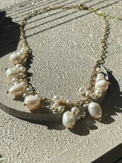 Halskæde Cille - med perlemix