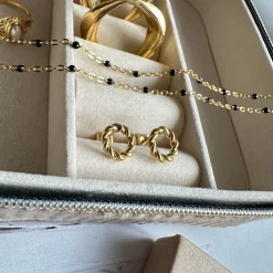 Halskæde Hollie 18k forgyldt - Vandfast