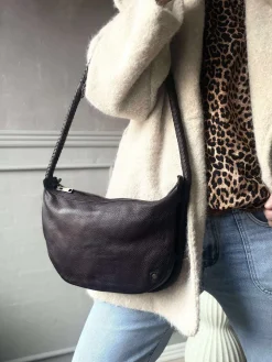 Håndtaske med smuk fletrem - Brown