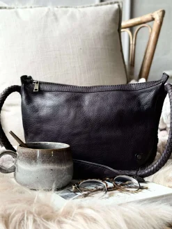 Håndtaske med smuk fletrem - Brown