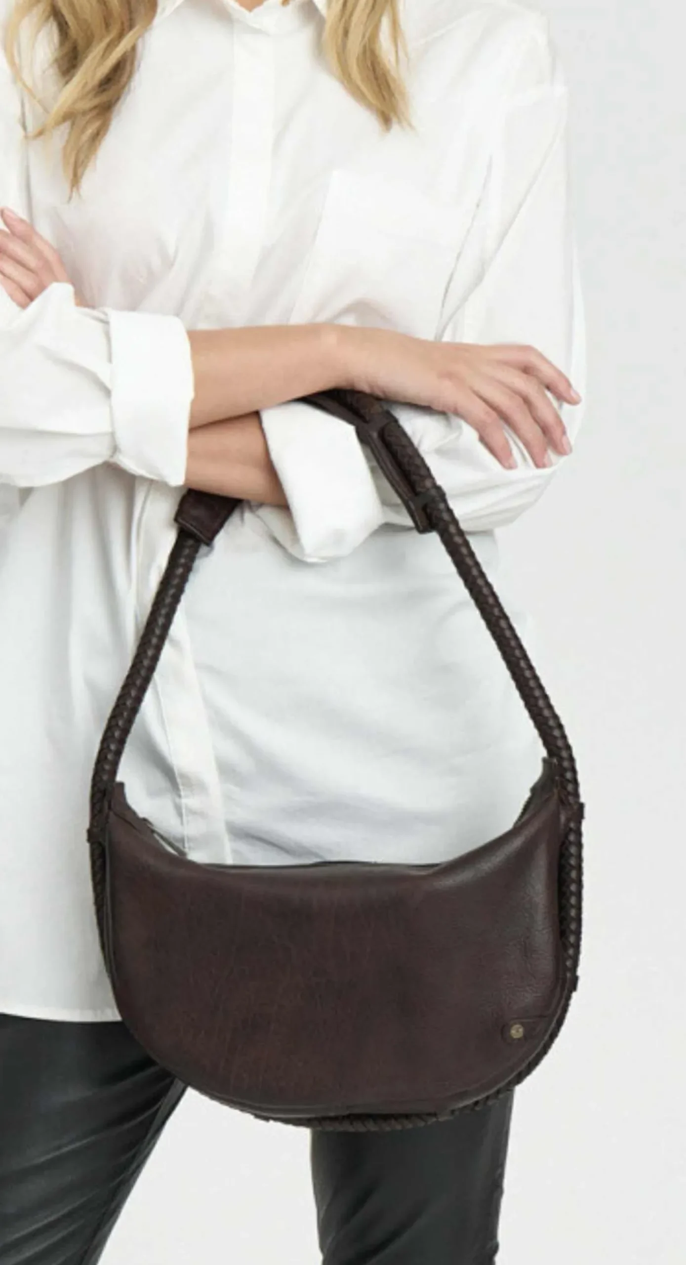 Håndtaske med smuk fletrem - Brown