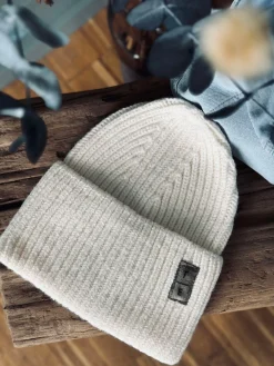 Hue Beanie off white
