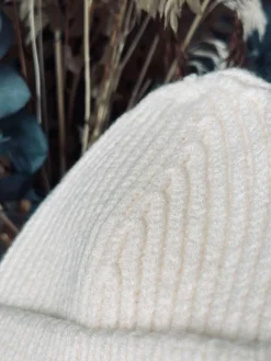 Hue Beanie off white