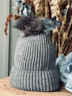 Hue med kvast - Grå