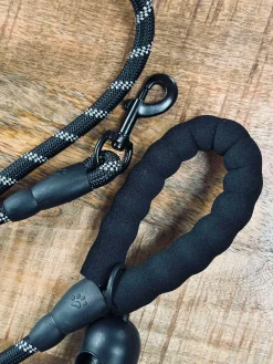 Hundesnor 1,5 meter med poseholder