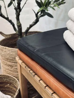 Hynde i læder Tokyo - 88 cm Sort